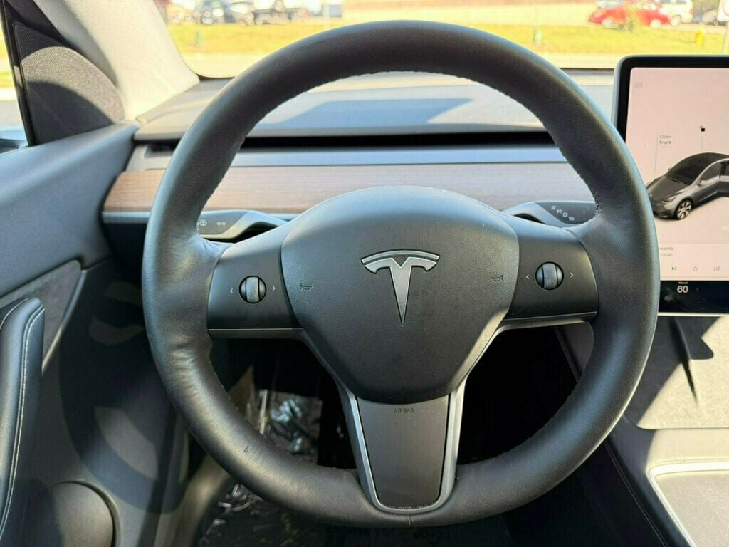 2021 Tesla Model Y Long Range AWD - 22623531 - 26