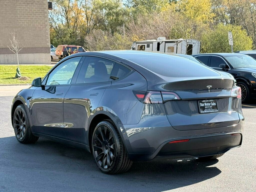 2021 Tesla Model Y Long Range AWD - 22623531 - 8