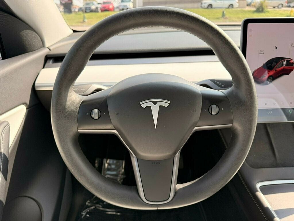 2021 Tesla Model Y Long Range AWD - 22628904 - 26