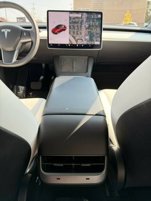 2021 Tesla Model Y Long Range AWD - 22628904 - 43