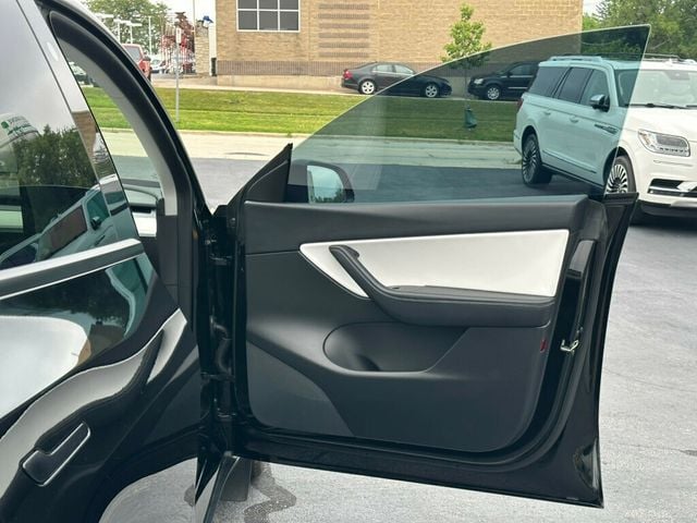 2021 Tesla Model Y Long Range AWD - 23058376 - 20