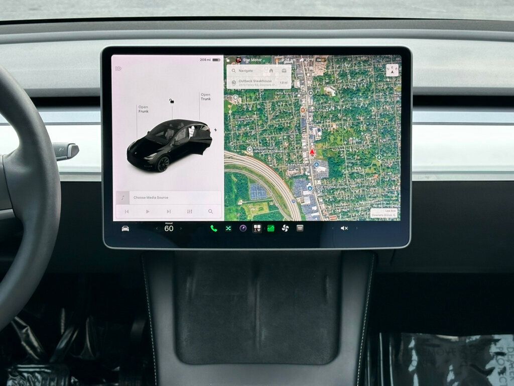 2021 Tesla Model Y Long Range AWD - 23058376 - 22