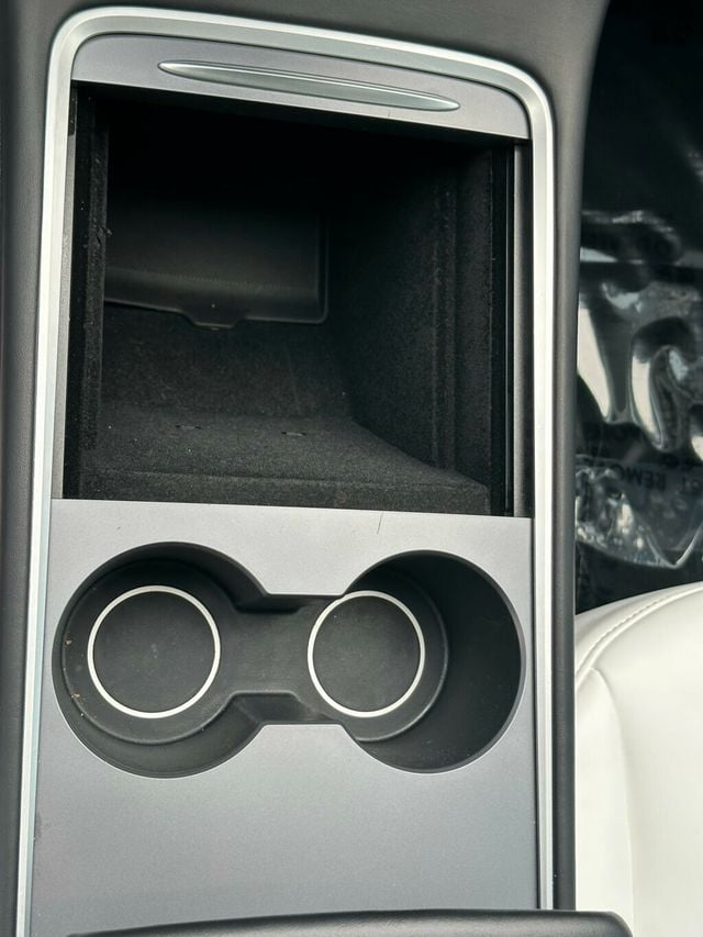 2021 Tesla Model Y Long Range AWD - 23058376 - 37