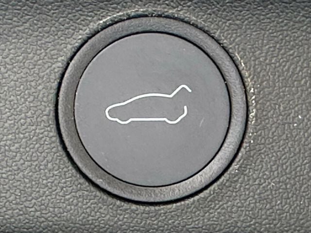 2021 Tesla Model Y Long Range AWD - 23058376 - 40