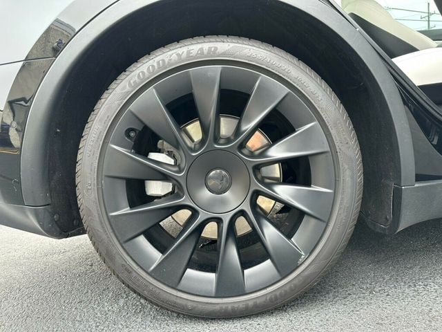 2021 Tesla Model Y Long Range AWD - 23058376 - 41