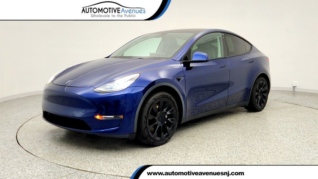 2021 Tesla Model Y Long Range AWD w/ 20'' Induction Wheels & Acceleration Boost - 23000096 | Video 1