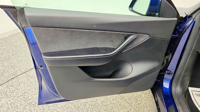 2021 Tesla Model Y Long Range AWD w/ 20'' Induction Wheels & Acceleration Boost - 23000096 - 10