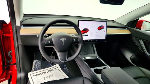 2021 Tesla Model Y Long Range AWD w/ 20'' Wheels, 15'' Touchscreen & Panoramic Roof - 22997422 - 11