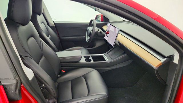 2021 Tesla Model Y Long Range AWD w/ 20'' Wheels, 15'' Touchscreen & Panoramic Roof - 22997422 - 26