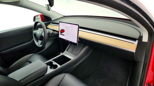 2021 Tesla Model Y Long Range AWD w/ 20'' Wheels, 15'' Touchscreen & Panoramic Roof - 22997422 - 27