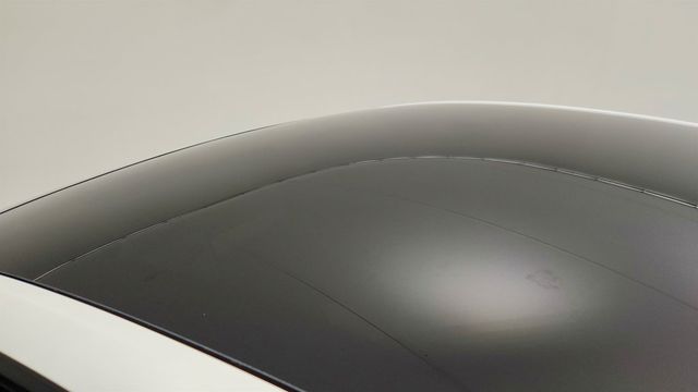 2021 Tesla Model Y Long Range AWD w/ 7 Seat White & Black Premium Interior - 23003593 - 9