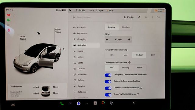 2021 Tesla Model Y Long Range AWD w/ 7 Seat White & Black Premium Interior - 23003593 - 20