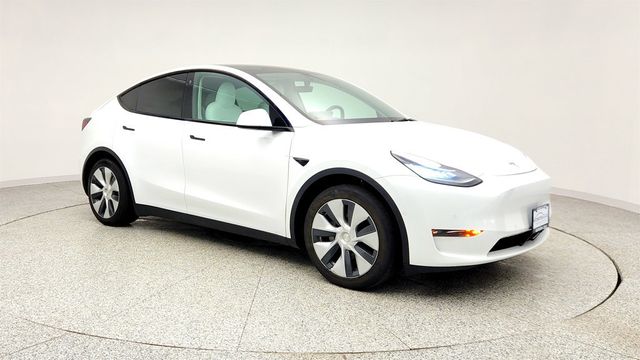 2021 Tesla Model Y Long Range AWD w/ 7 Seat White & Black Premium Interior - 23003593 - 2