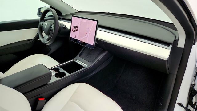 2021 Tesla Model Y Long Range AWD w/ 7 Seat White & Black Premium Interior - 23003593 - 30