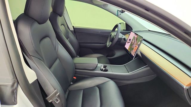 2021 Tesla Model Y Long Range AWD w/ Acceleration Boost - 23000099 - 28