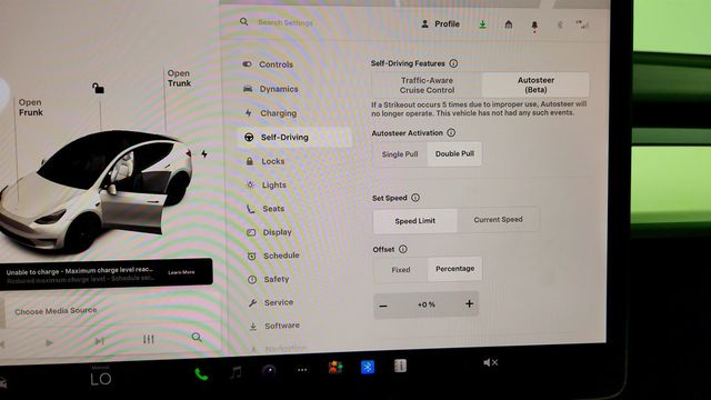 2021 Tesla Model Y Long Range AWD w/ Acceleration Boost - 23054139 - 19