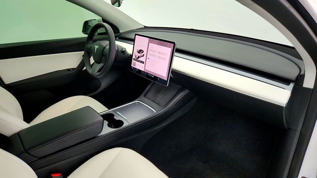 2021 Tesla Model Y Long Range AWD w/ Acceleration Boost - 23054139 - 29