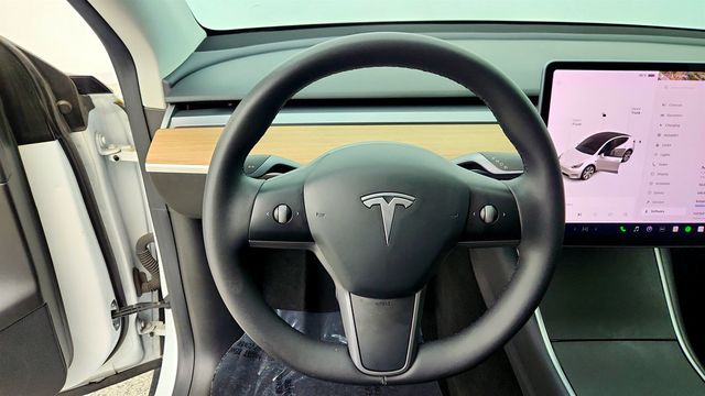 2021 Tesla Model Y Long Range AWD w/ Acceleration Boost & Aerodynamic Wheel Pkg - 23041499 - 12