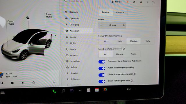 2021 Tesla Model Y Long Range AWD w/ Acceleration Boost & Premium Connectivity - 23038136 - 20
