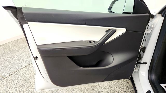 2021 Tesla Model Y Long Range AWD w/ Acceleration Boost & Premium Interior - 23076114 - 10