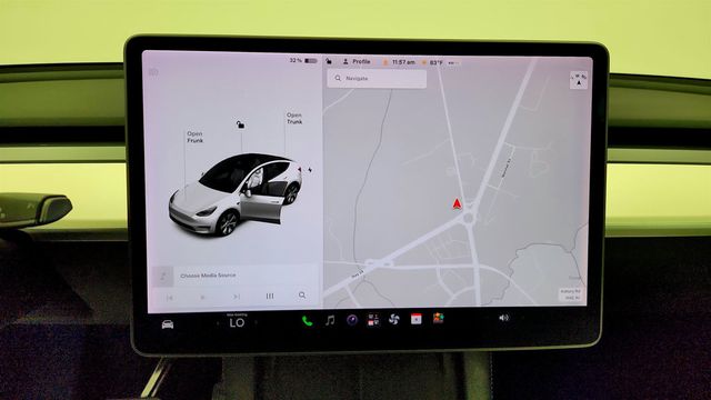 2021 Tesla Model Y Long Range AWD w/ Acceleration Boost & Premium Interior - 23076114 - 22