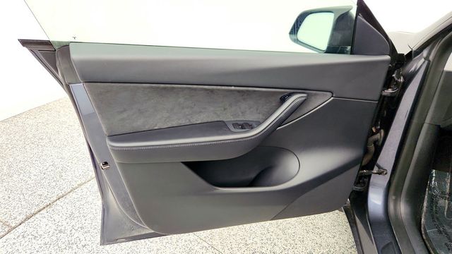 2021 Tesla Model Y Long Range AWD w/ Full Self Driving, 7 Seat Int. & 20’’ Wheels - 23009185 - 10