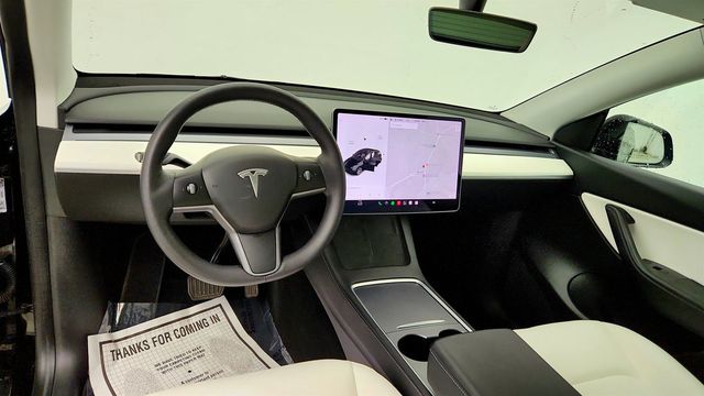 2021 Tesla Model Y Long Range AWD w/ White/Black 7-Seat Interior - 23061679 - 11
