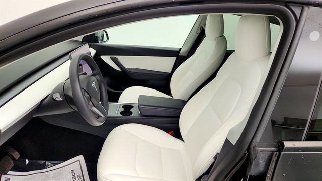 2021 Tesla Model Y Long Range AWD w/ White/Black 7-Seat Interior - 23061679 - 24