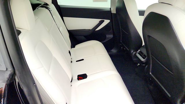 2021 Tesla Model Y Long Range AWD w/ White/Black 7-Seat Interior - 23061679 - 28