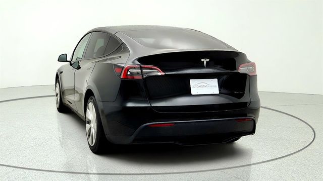 2021 Tesla Model Y Long Range AWD w/ White/Black 7-Seat Interior - 23061679 - 5