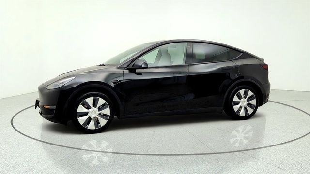 2021 Tesla Model Y Long Range AWD w/ White/Black 7-Seat Interior - 23061679 - 7