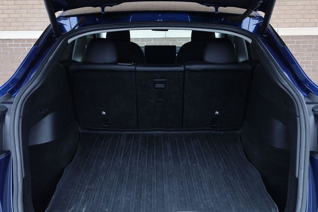 Tesla Model Y photo 14