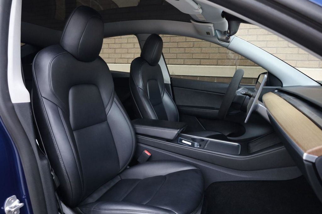 Tesla Model Y photo 27