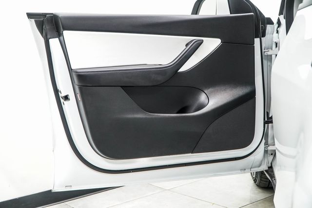 2021 Tesla Model Y Performance AWD - 22956649 - 38