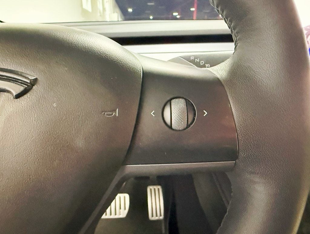 2021 Tesla Model Y Performance photo 11