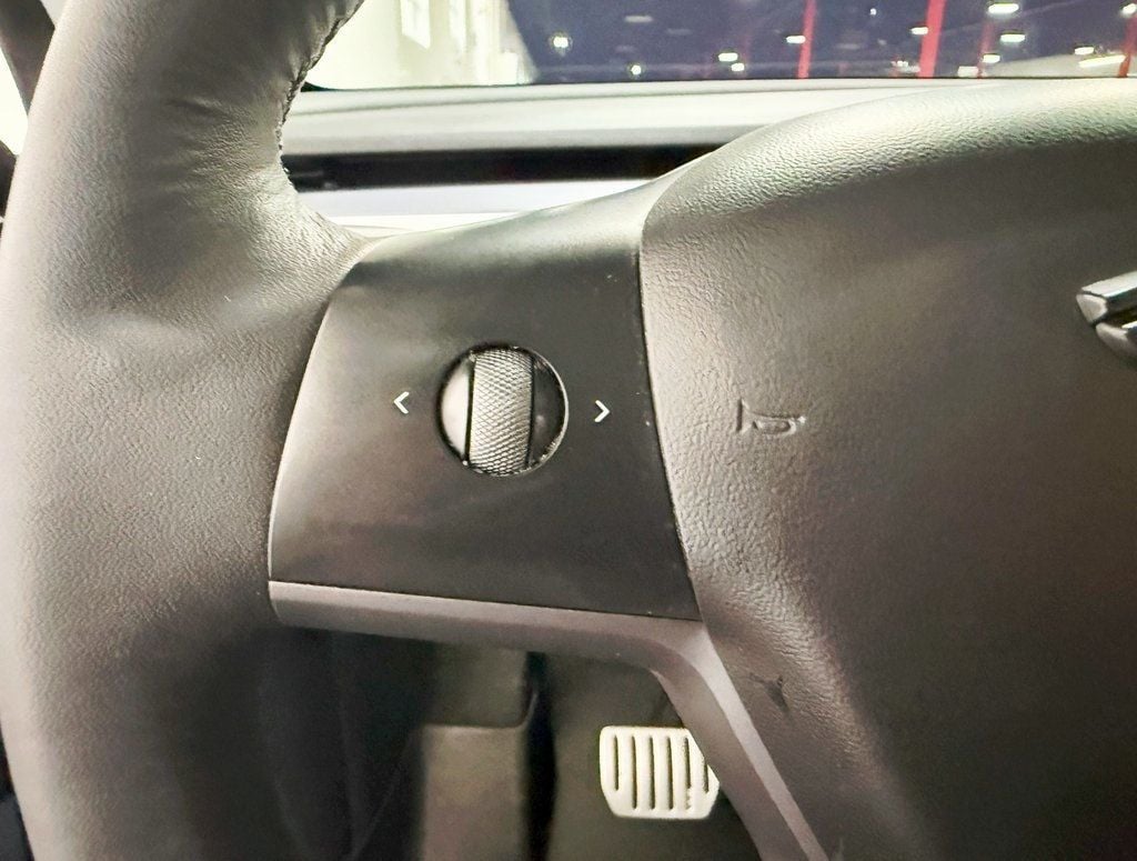 2021 Tesla Model Y Performance photo 12