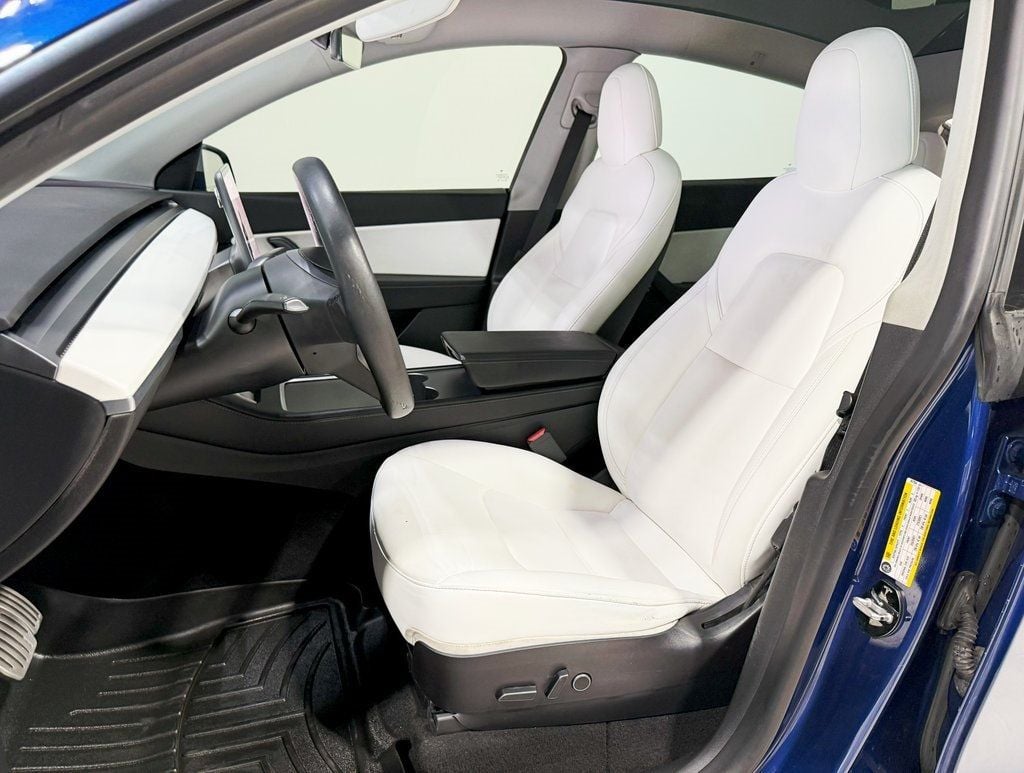 2021 Tesla Model Y Performance photo 19