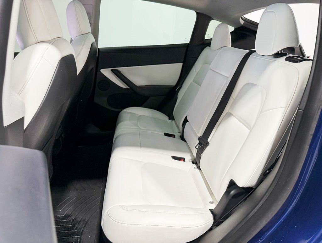 2021 Tesla Model Y Performance photo 25
