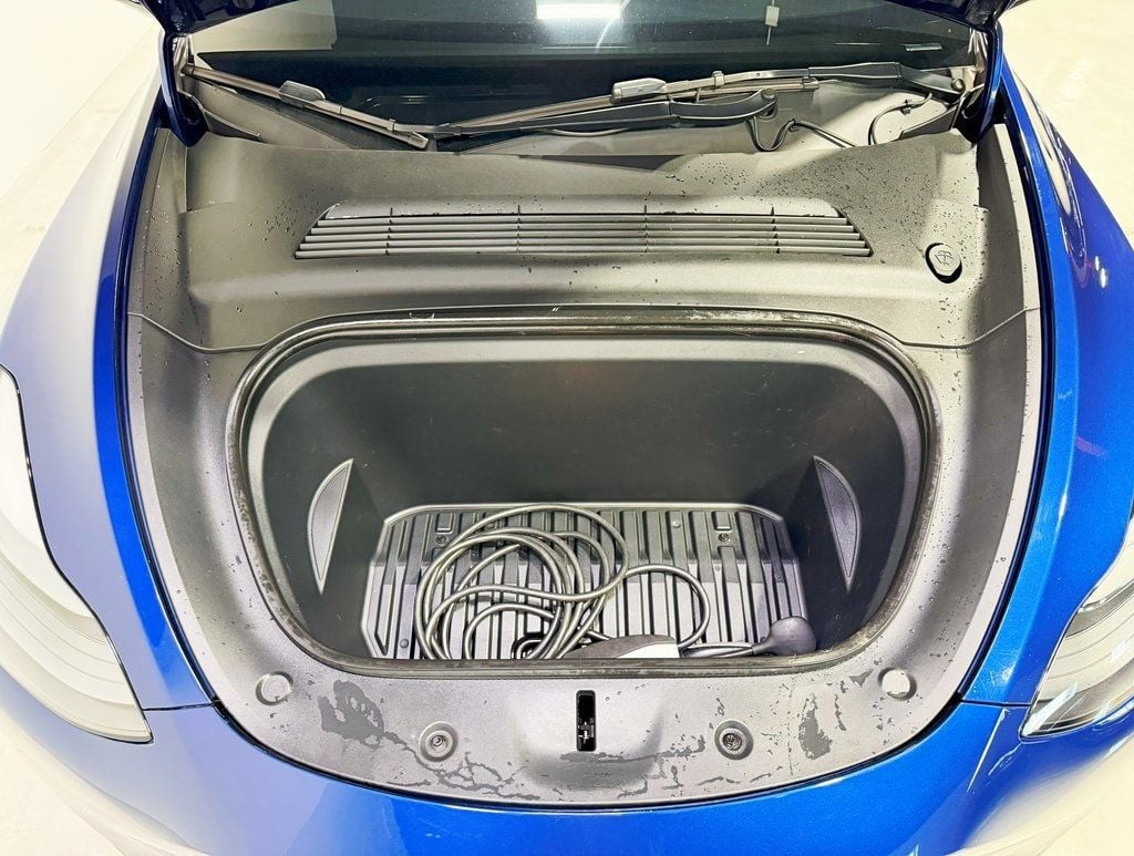 2021 Tesla Model Y Performance photo 30