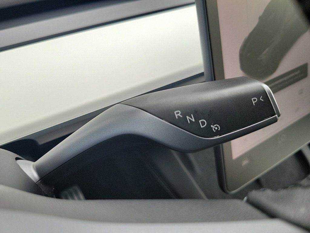 2021 Tesla Model Y Performance AWD - 22651455 - 23