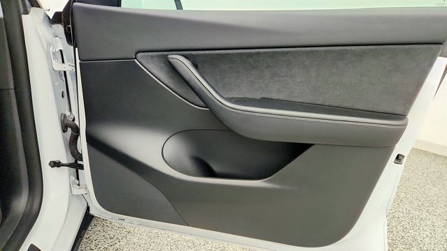 2021 Tesla Model Y Performance AWD - 23070831 - 26