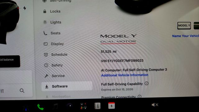 2021 Tesla Model Y Performance AWD w/ White & Black Premium Interior - 23091447 - 13