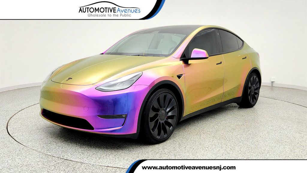 2021 Tesla Model Y Performance AWD w/ White & Black Premium Interior - 23019163 | Video 1