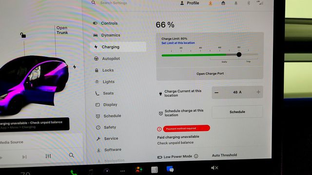 2021 Tesla Model Y Performance AWD w/ White & Black Premium Interior - 23019163 - 17