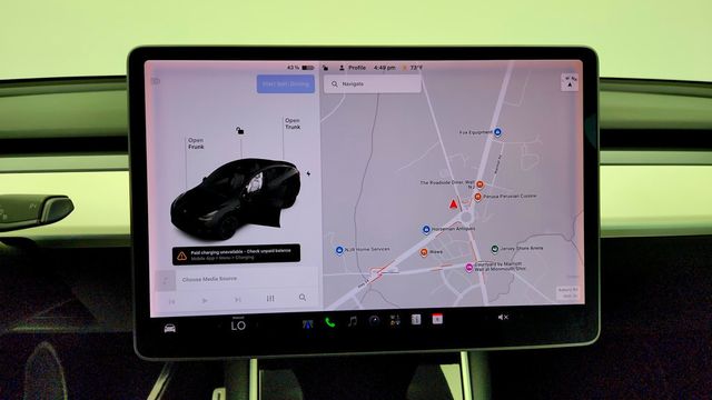 2021 Tesla Model Y Performance AWD w/ White & Black Premium Interior - 23091447 - 21