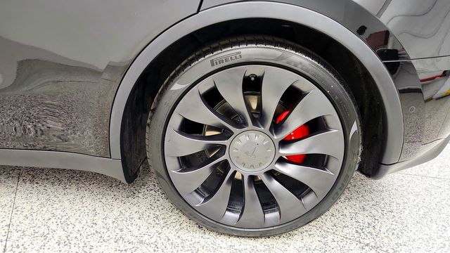 2021 Tesla Model Y Performance AWD w/ White & Black Premium Interior - 23091447 - 8