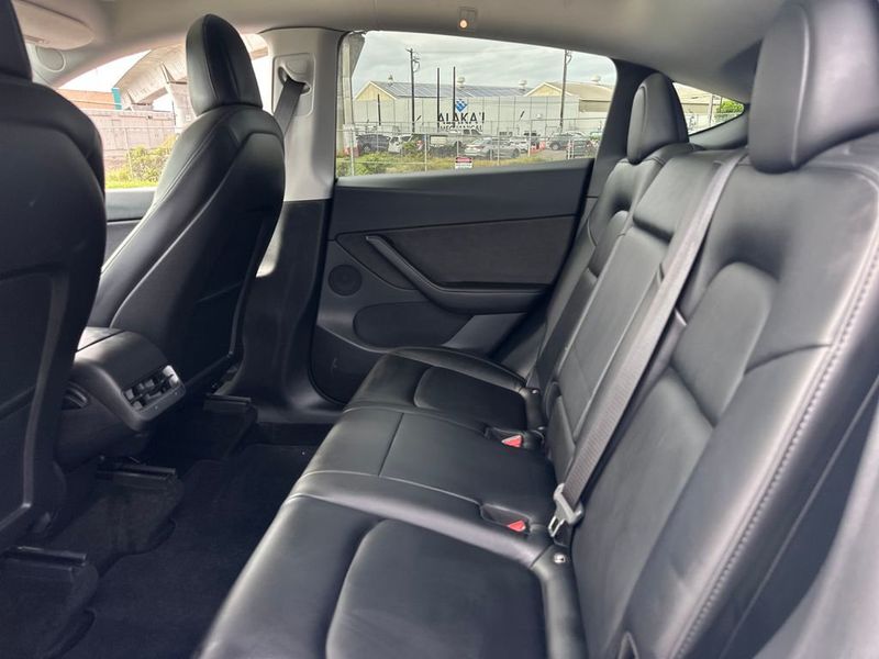 2021 Tesla Model Y Standard Range RWD - 22984249 - 13