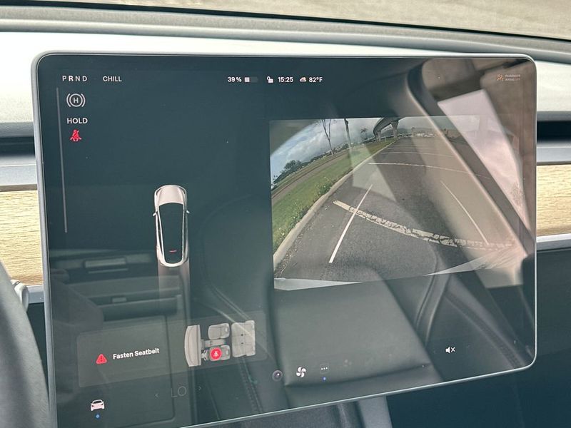 2021 Tesla Model Y Standard Range RWD - 22984249 - 15