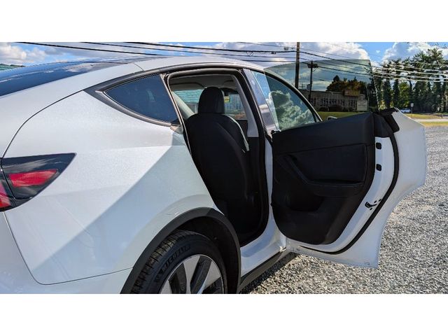 2021 Tesla Model Y Standard Range RWD - 22934567 - 10