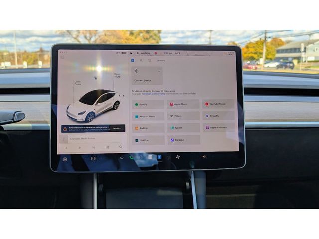 2021 Tesla Model Y Standard Range RWD - 22934567 - 24